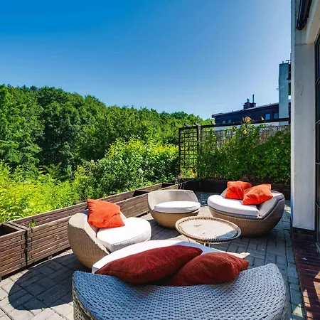 Appartamento Rainbow With Terrace By Oneapartments